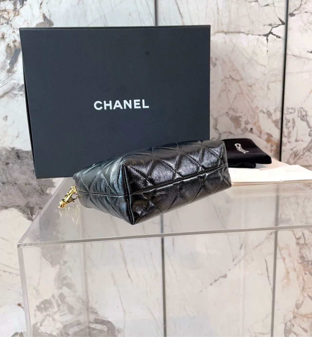 Chanel Pre-loved Bag Very good condition Size ONE SIZE - 5 Thumbnail