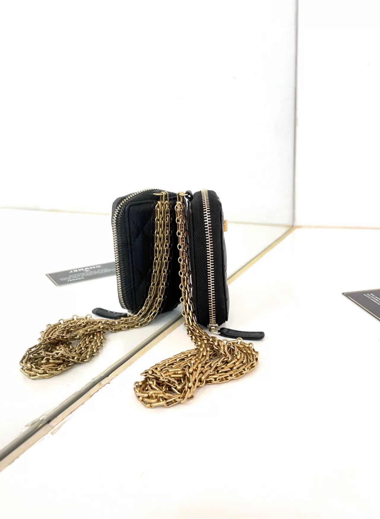 Chanel Pre-loved Bag Very good condition Size ONE SIZE - 5 Thumbnail