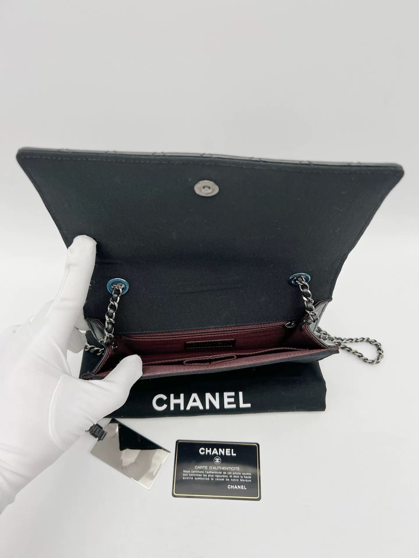 Chanel Pre-loved Bag Very good condition Size ONE SIZE - 7 Thumbnail