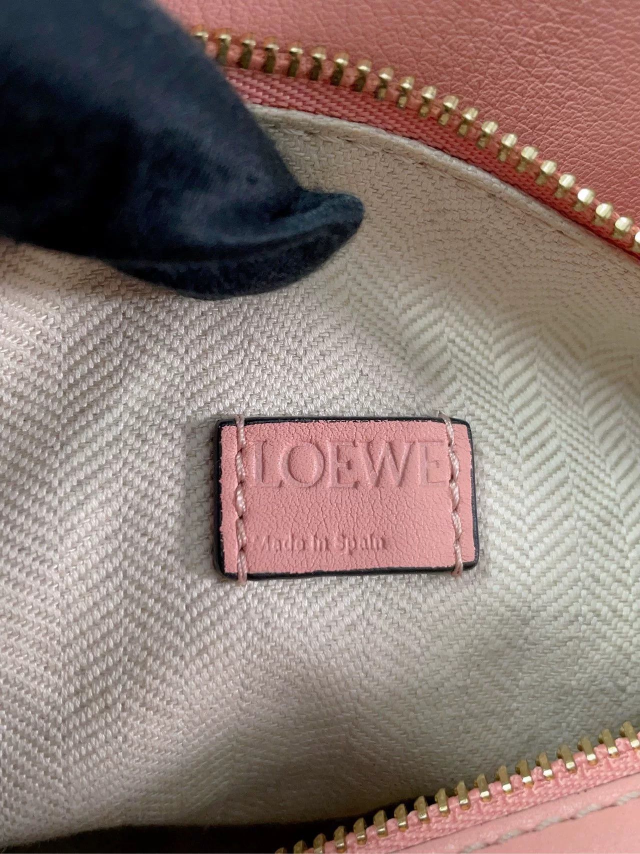 Loewe Pre-loved Bag Very good condition Size ONE SIZE - 8 Thumbnail