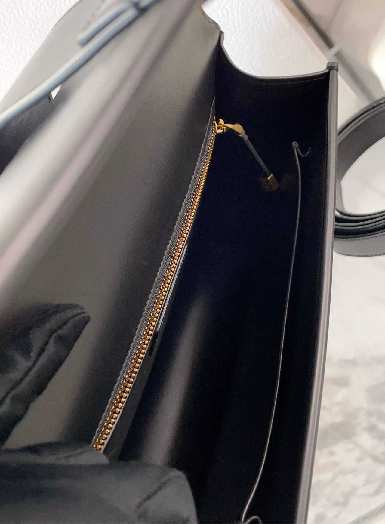 Dior Pre-loved Bag Very good condition Size ONE SIZE - 9 Thumbnail