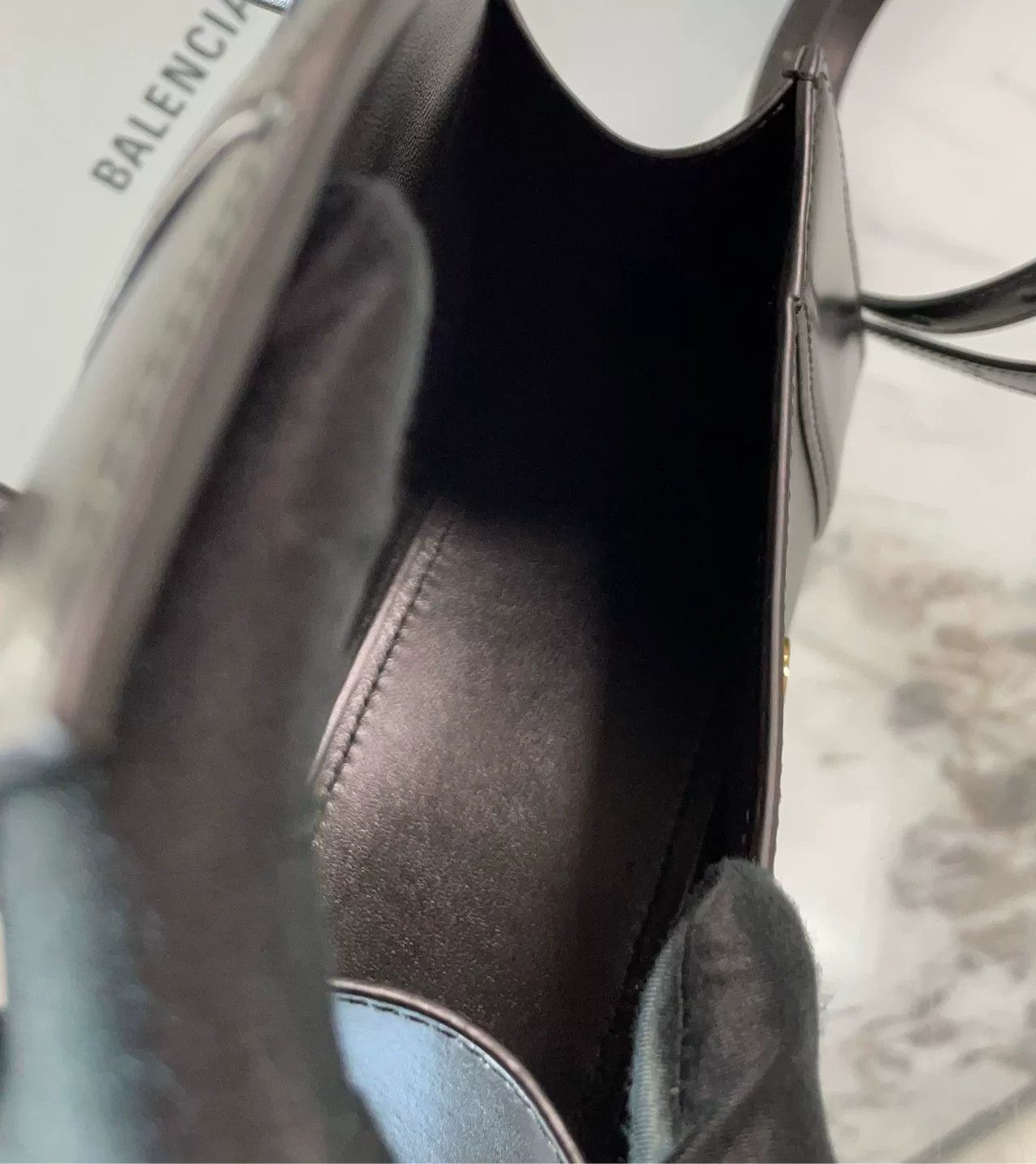 Balenciaga Pre-loved Bag Very good condition Size ONE SIZE - 9 Thumbnail
