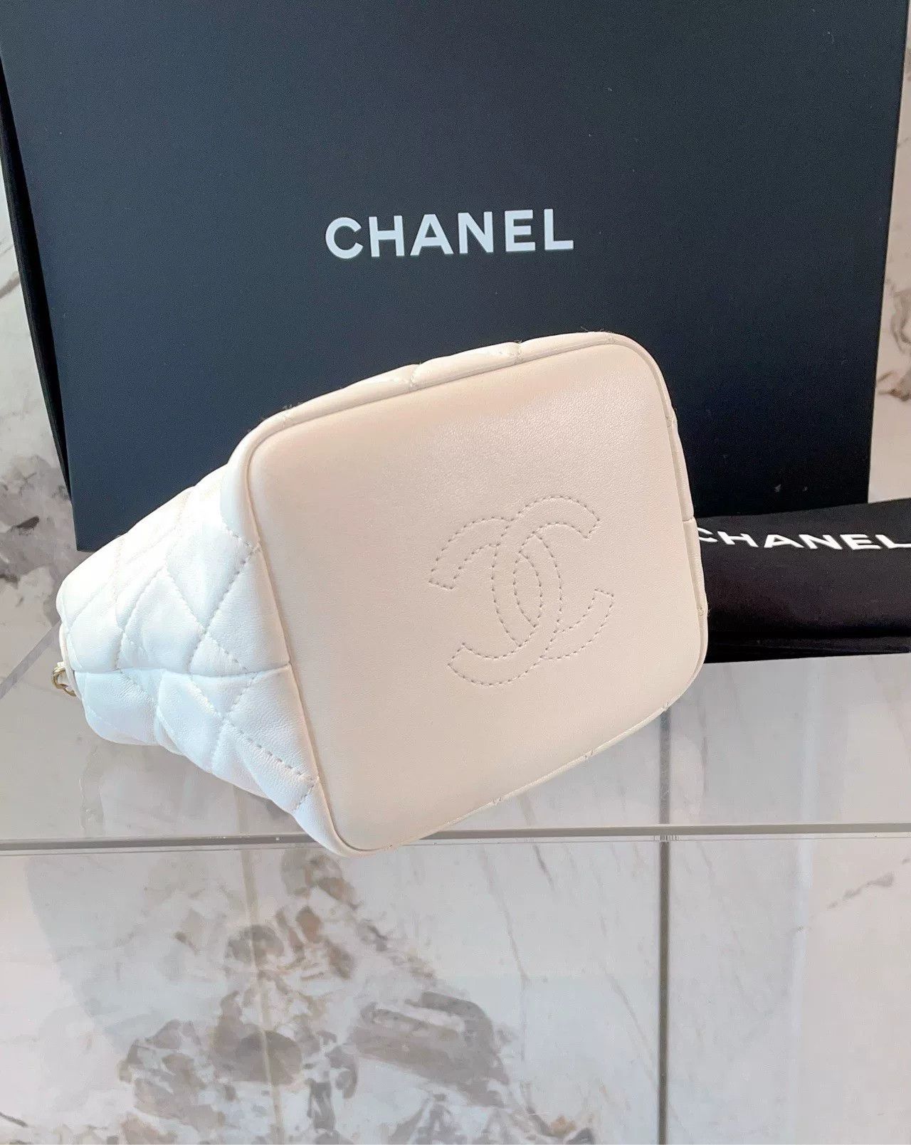 Chanel Pre-loved Bag Very good condition Size ONE SIZE - 5 Thumbnail