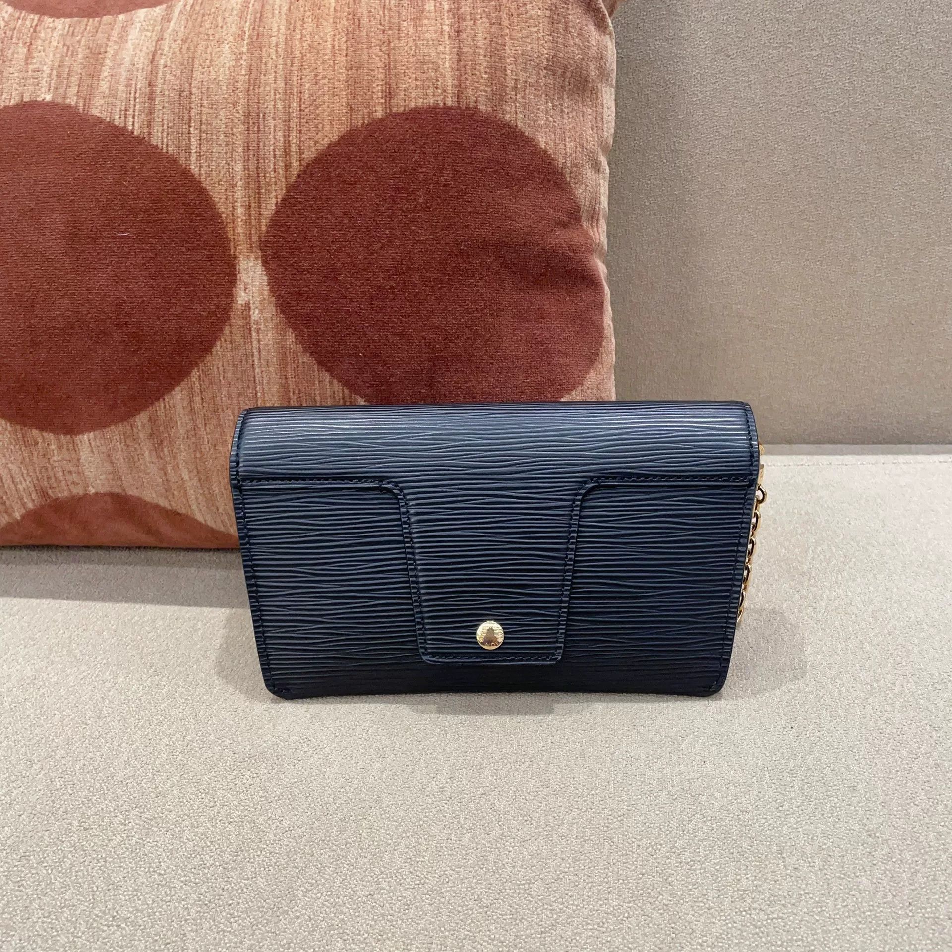 Louis Vuitton Pre-loved Bag Very good condition Size ONE SIZE - 3 Thumbnail