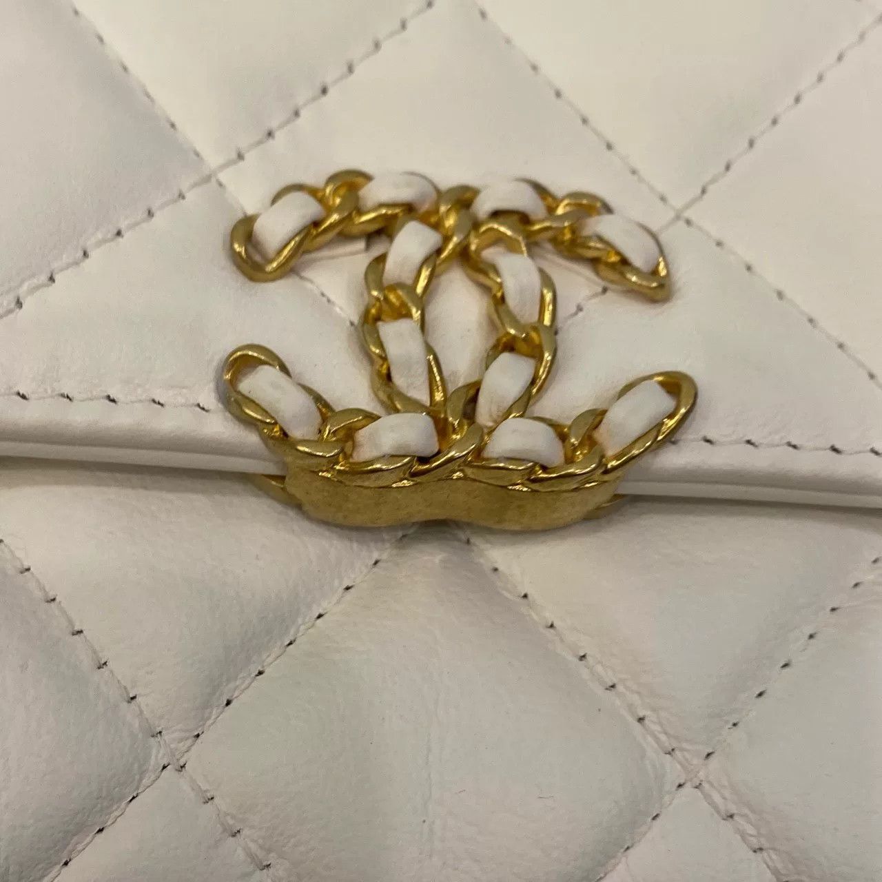 Chanel Pre-loved Bag Very good condition Size ONE SIZE - 6 Thumbnail