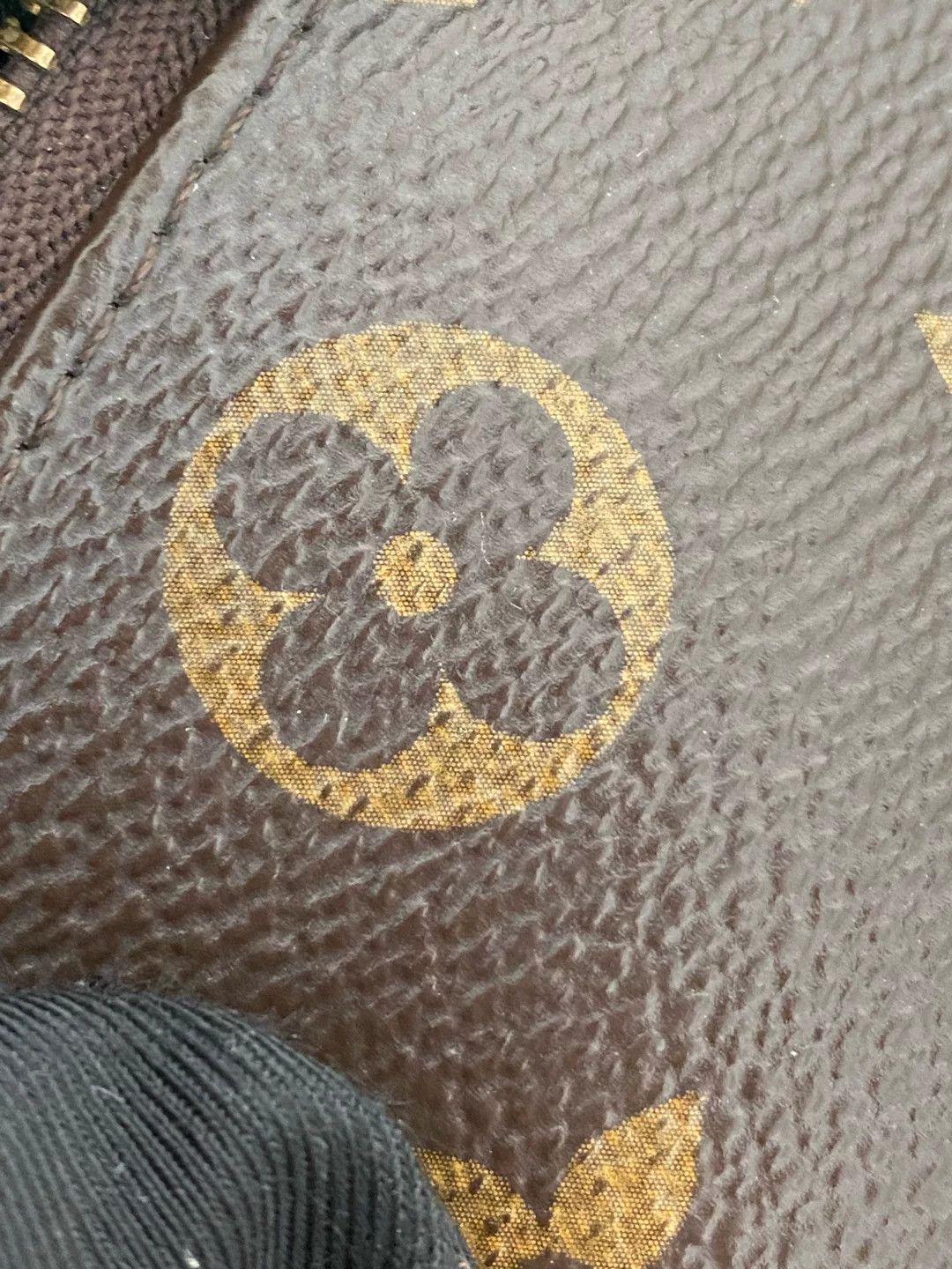 Louis Vuitton Pre-loved Bag Very good condition Size ONE SIZE - 4 Thumbnail