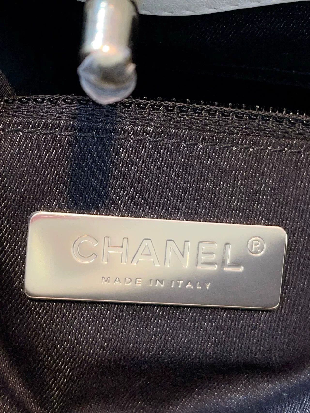 Chanel Pre-loved Bag Very good condition Size ONE SIZE - 8 Thumbnail