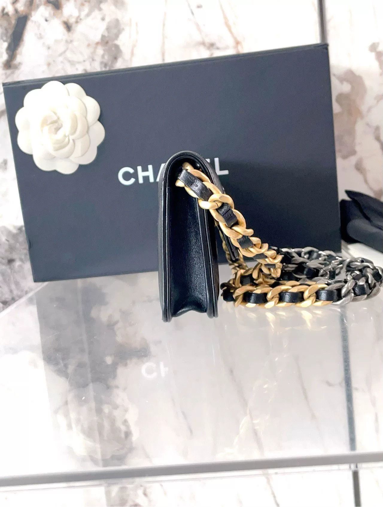 Chanel Pre-loved Bag Very good condition Size ONE SIZE - 3 Thumbnail