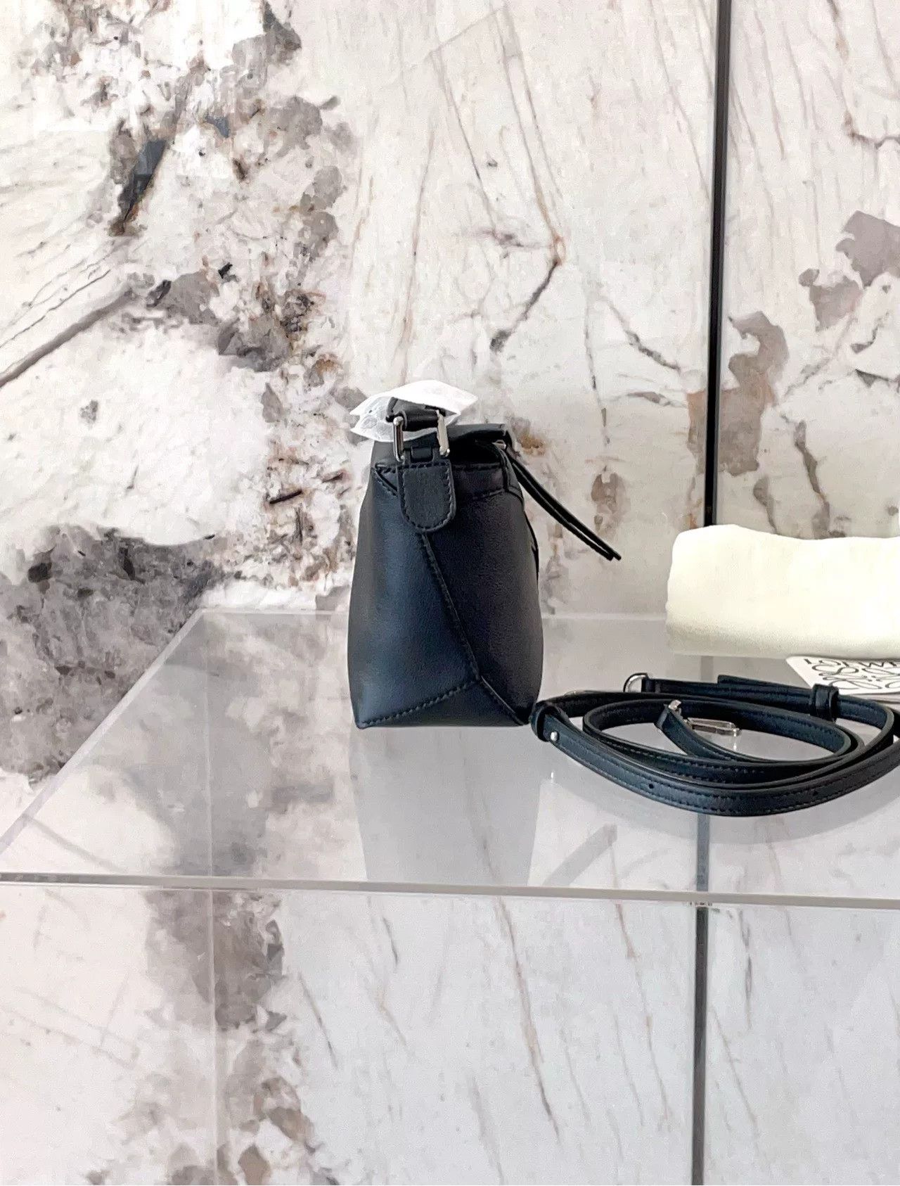 Loewe Pre-loved Bag Very good condition Size ONE SIZE - 3 Thumbnail