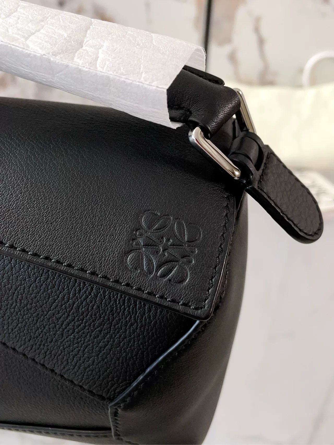 Loewe Pre-loved Bag Very good condition Size ONE SIZE - 7 Thumbnail
