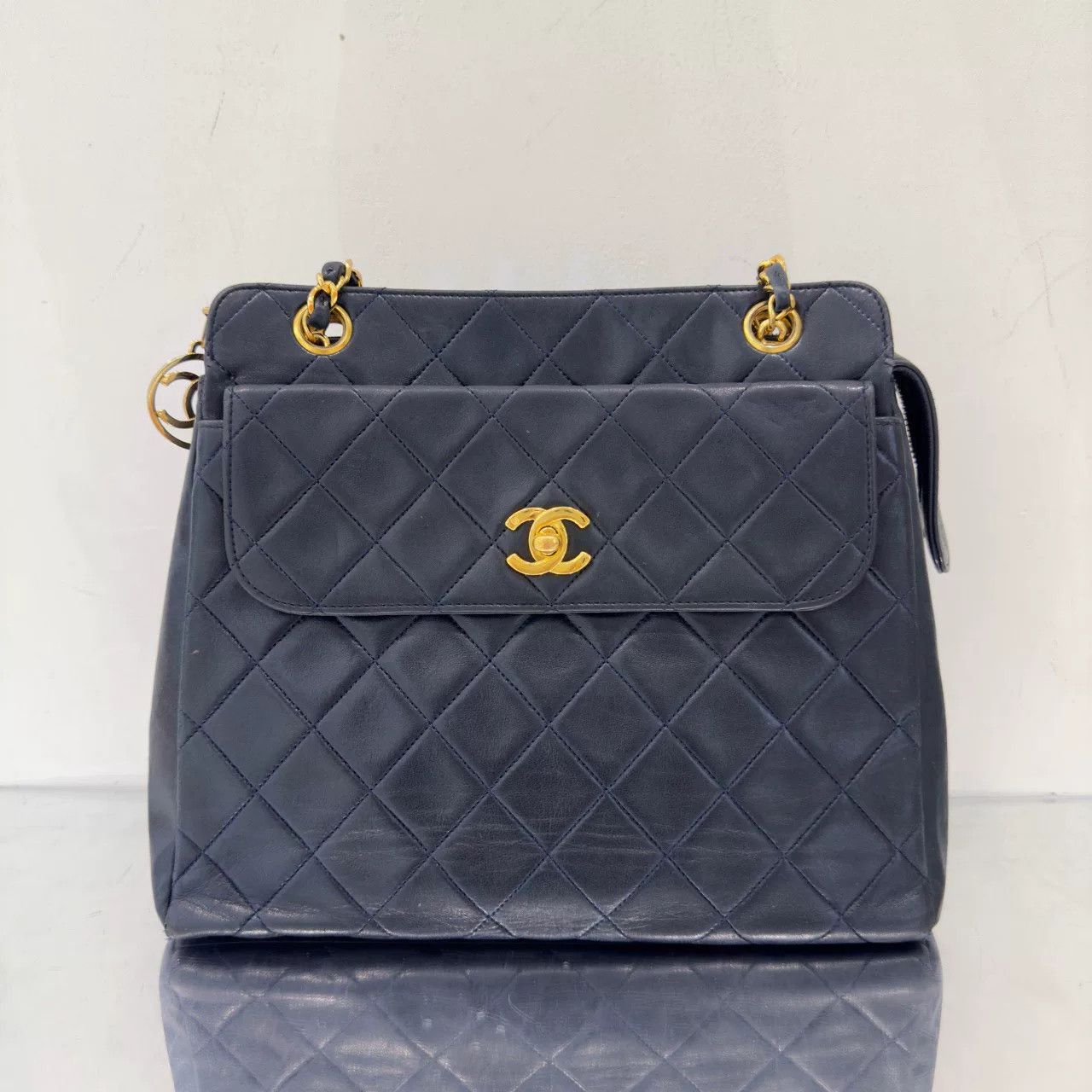 Chanel Pre-loved Bag Very good condition Size ONE SIZE - 2 Thumbnail