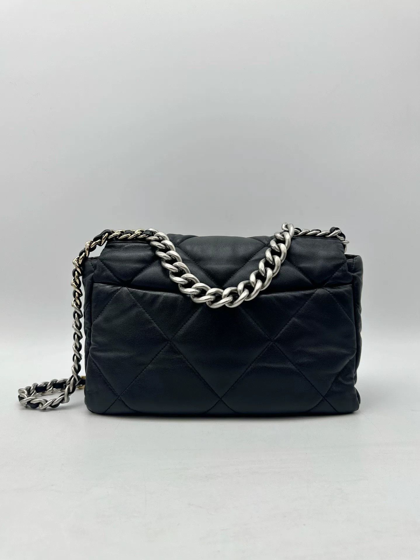 Chanel Pre-loved Bag Very good condition Size ONE SIZE - 2 Thumbnail