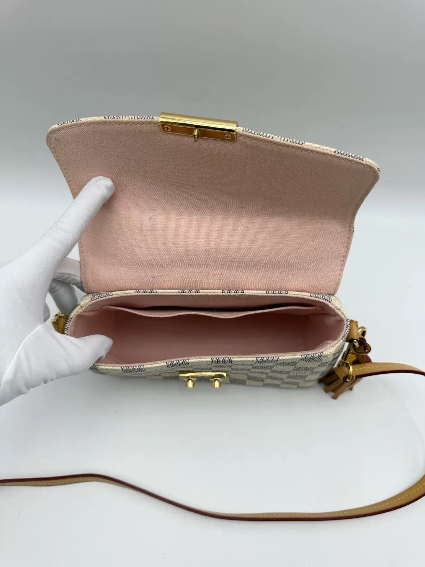 Louis Vuitton Pre-loved Bag Very good condition Size ONE SIZE - 7 Thumbnail
