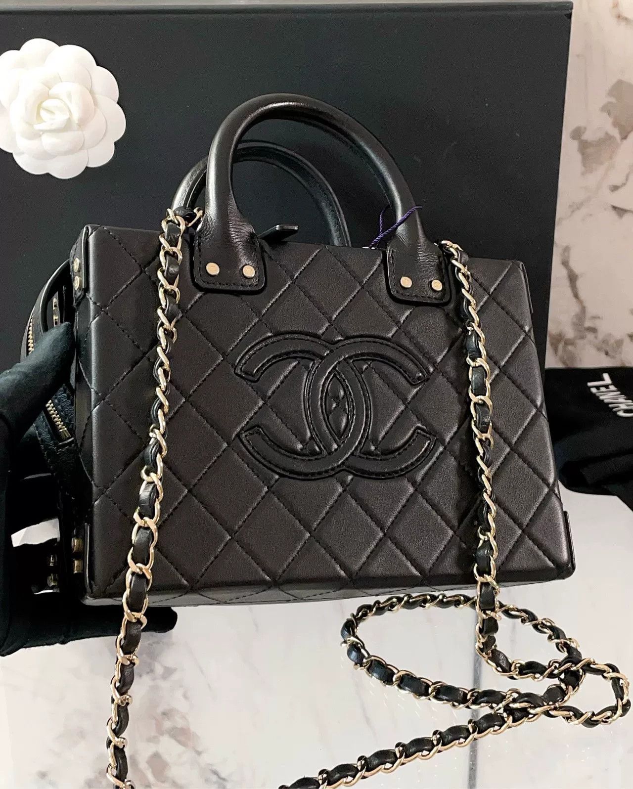 Chanel Pre-loved Bag Very good condition Size ONE SIZE - 6 Thumbnail