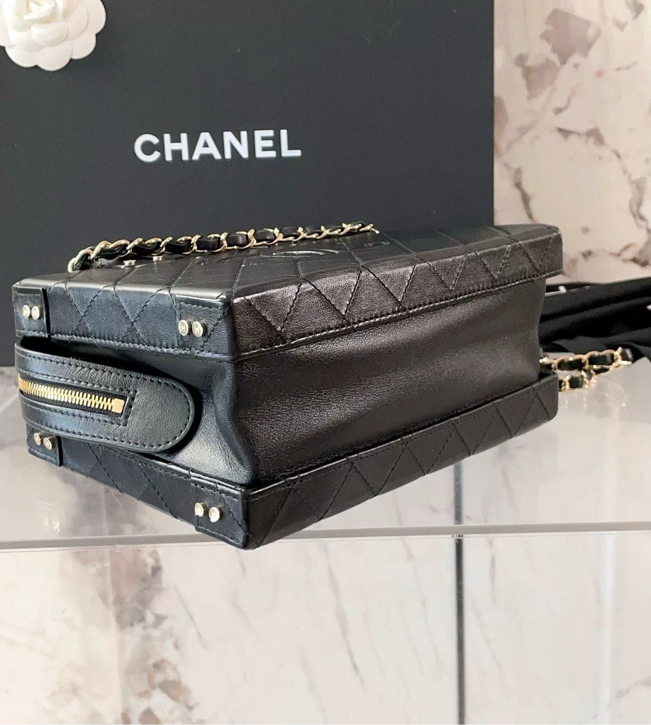 Chanel Pre-loved Bag Very good condition Size ONE SIZE - 5 Thumbnail