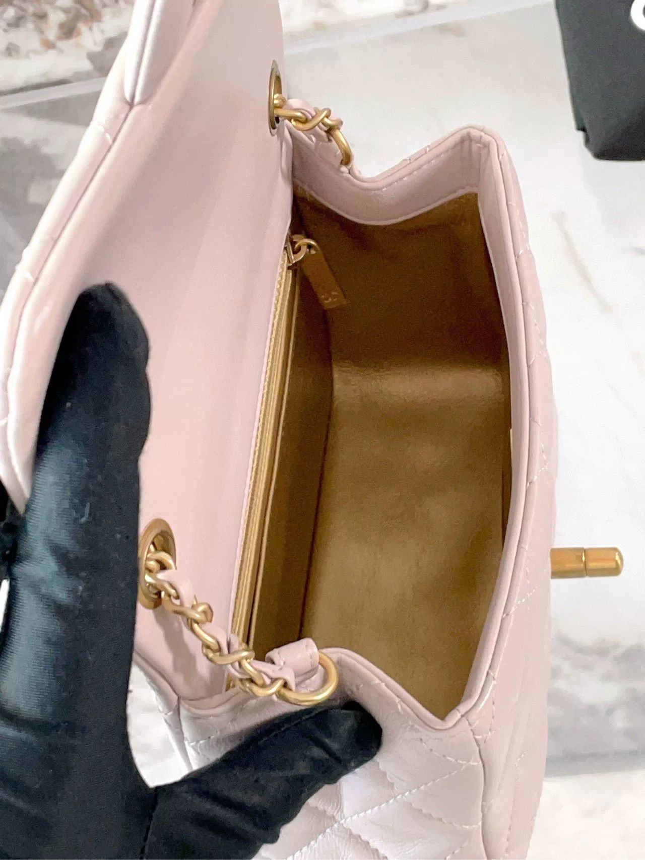Chanel Pre-loved Bag Very good condition Size ONE SIZE - 9 Thumbnail