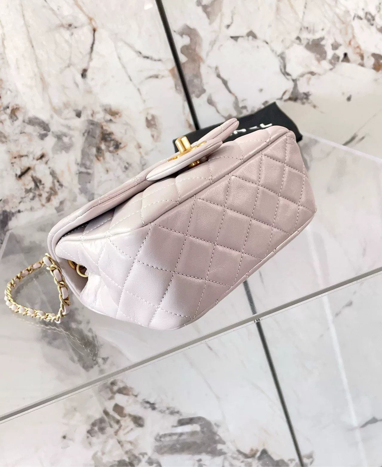 Chanel Pre-loved Bag Very good condition Size ONE SIZE - 5 Thumbnail