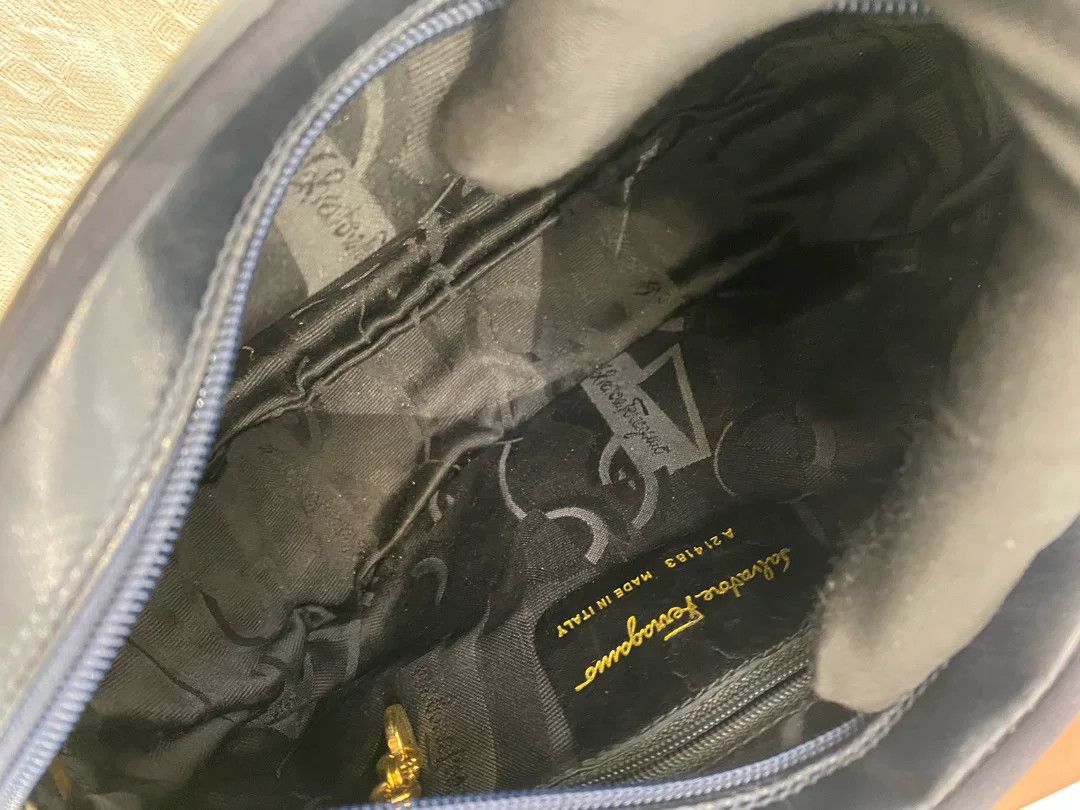 Salvatore Ferragamo Pre-loved Bag Very good condition Size ONE SIZE - 2 Thumbnail