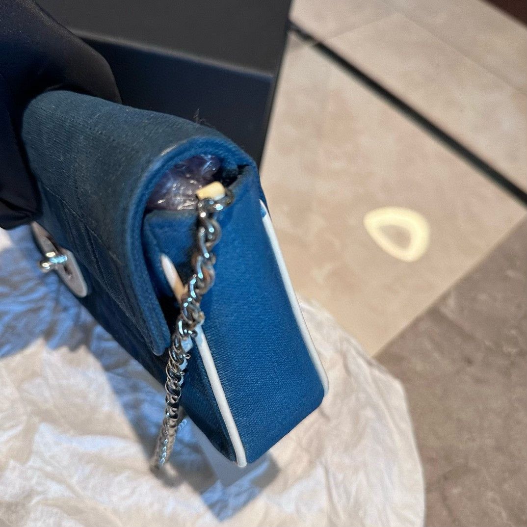 Chanel Pre-loved Bag Very good condition Size ONE SIZE - 9 Thumbnail