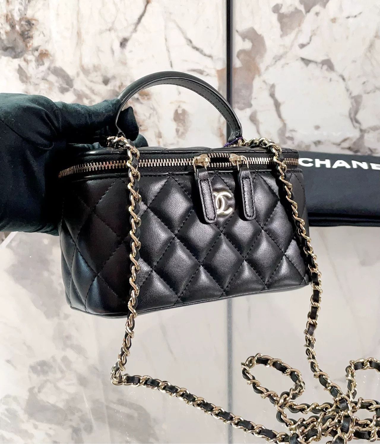 Chanel Pre-loved Bag Very good condition Size ONE SIZE - 6 Thumbnail