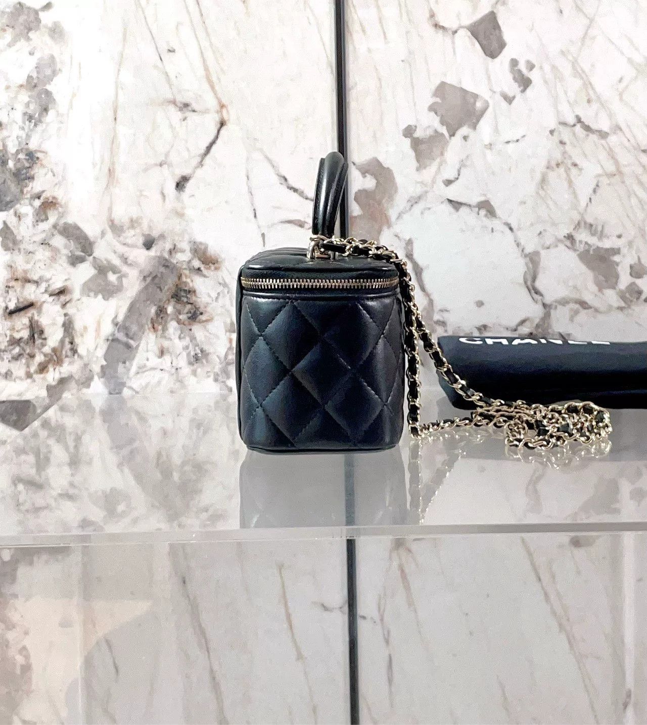 Chanel Pre-loved Bag Very good condition Size ONE SIZE - 3 Thumbnail