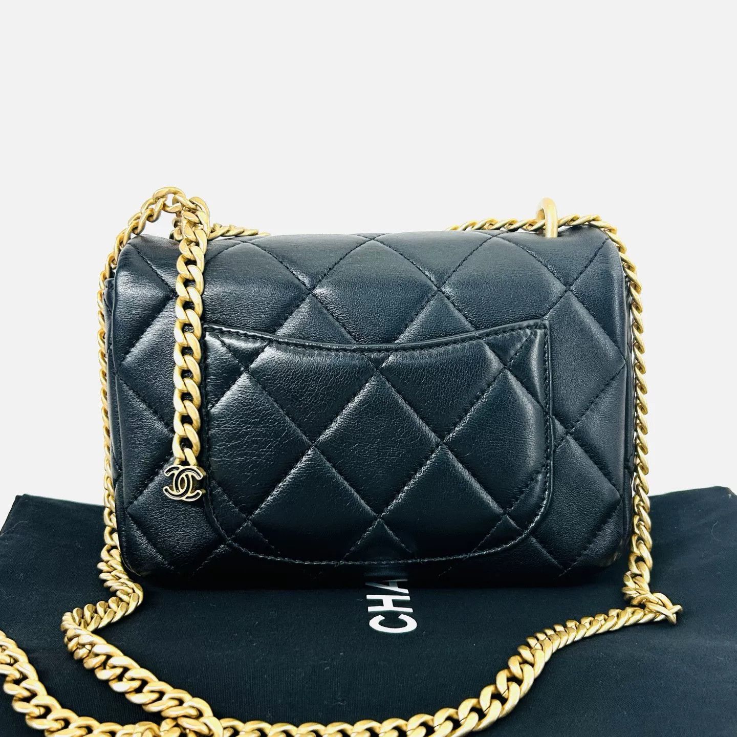 Chanel Pre-loved Bag Very good condition Size ONE SIZE - 2 Thumbnail