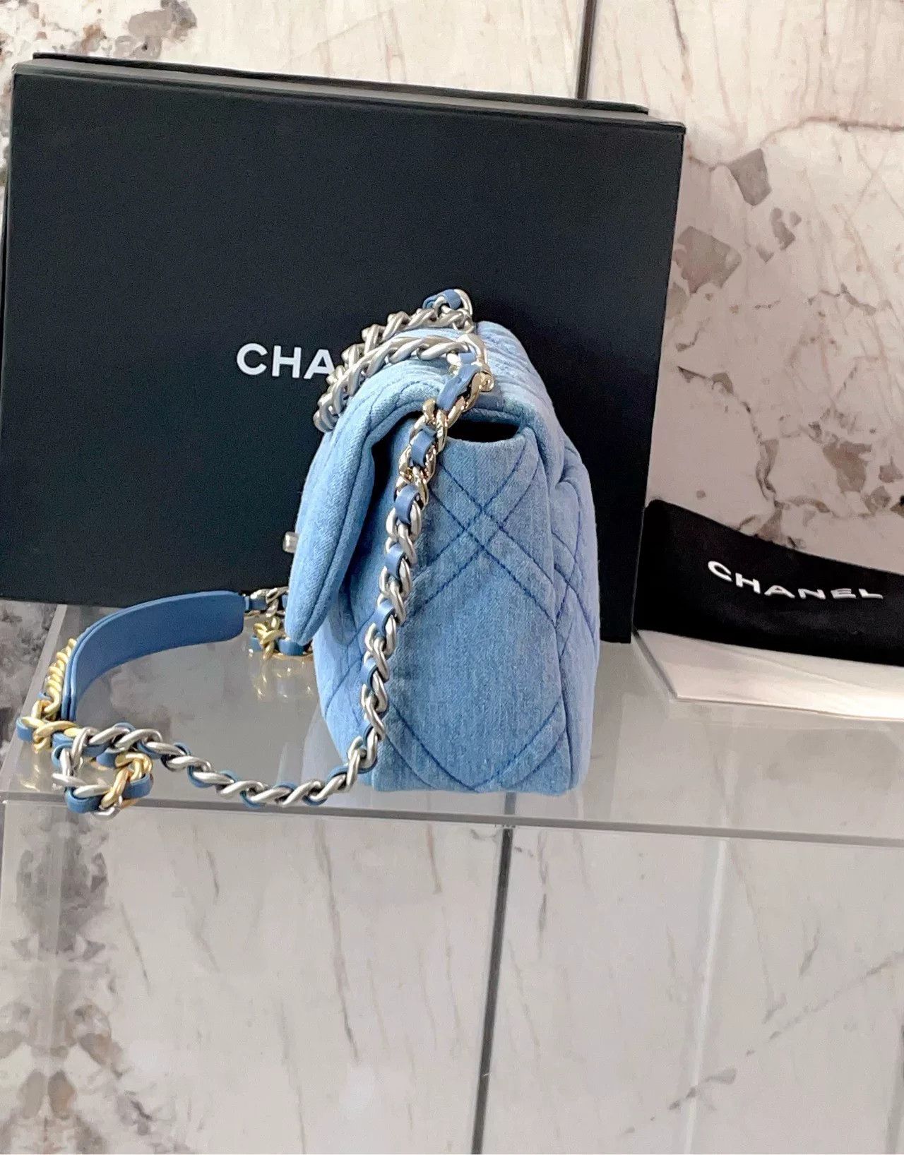 Chanel Pre-loved Bag Very good condition Size ONE SIZE - 3 Thumbnail