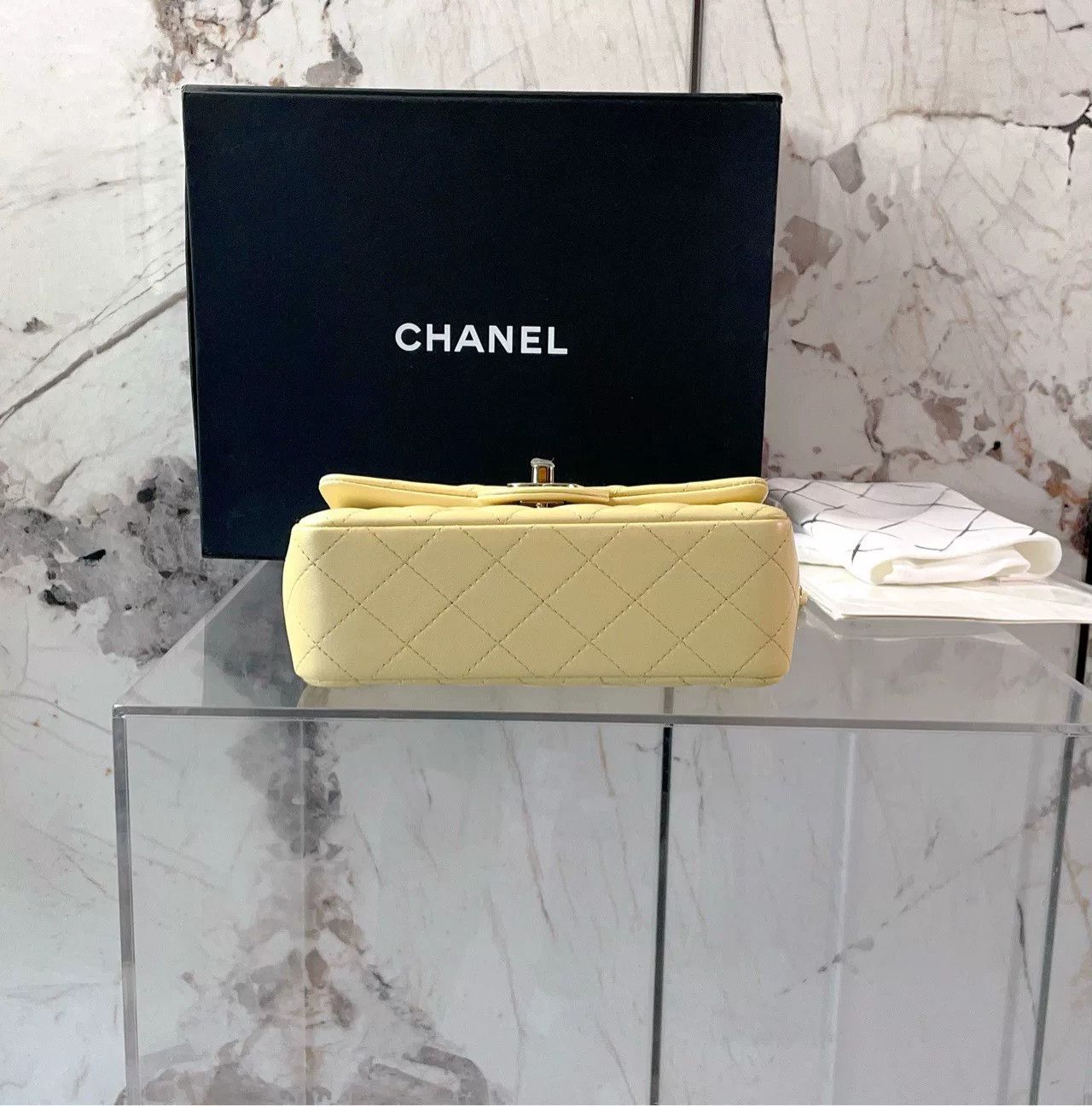 Chanel Pre-loved Bag Very good condition Size ONE SIZE - 4 Thumbnail