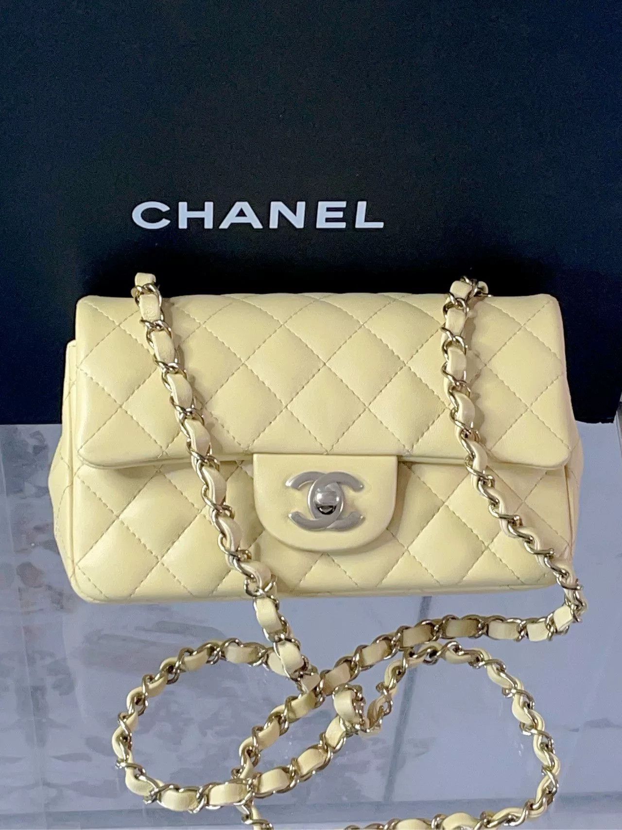 Chanel Pre-loved Bag Very good condition Size ONE SIZE - 7 Thumbnail