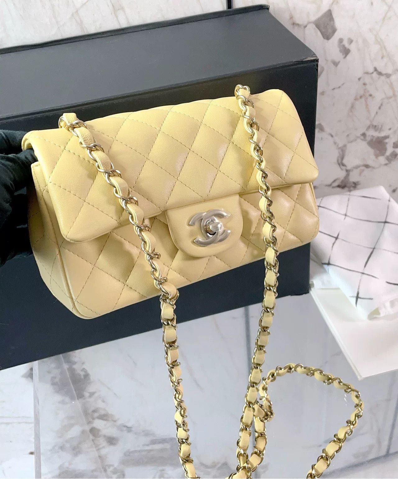 Chanel Pre-loved Bag Very good condition Size ONE SIZE - 6 Thumbnail