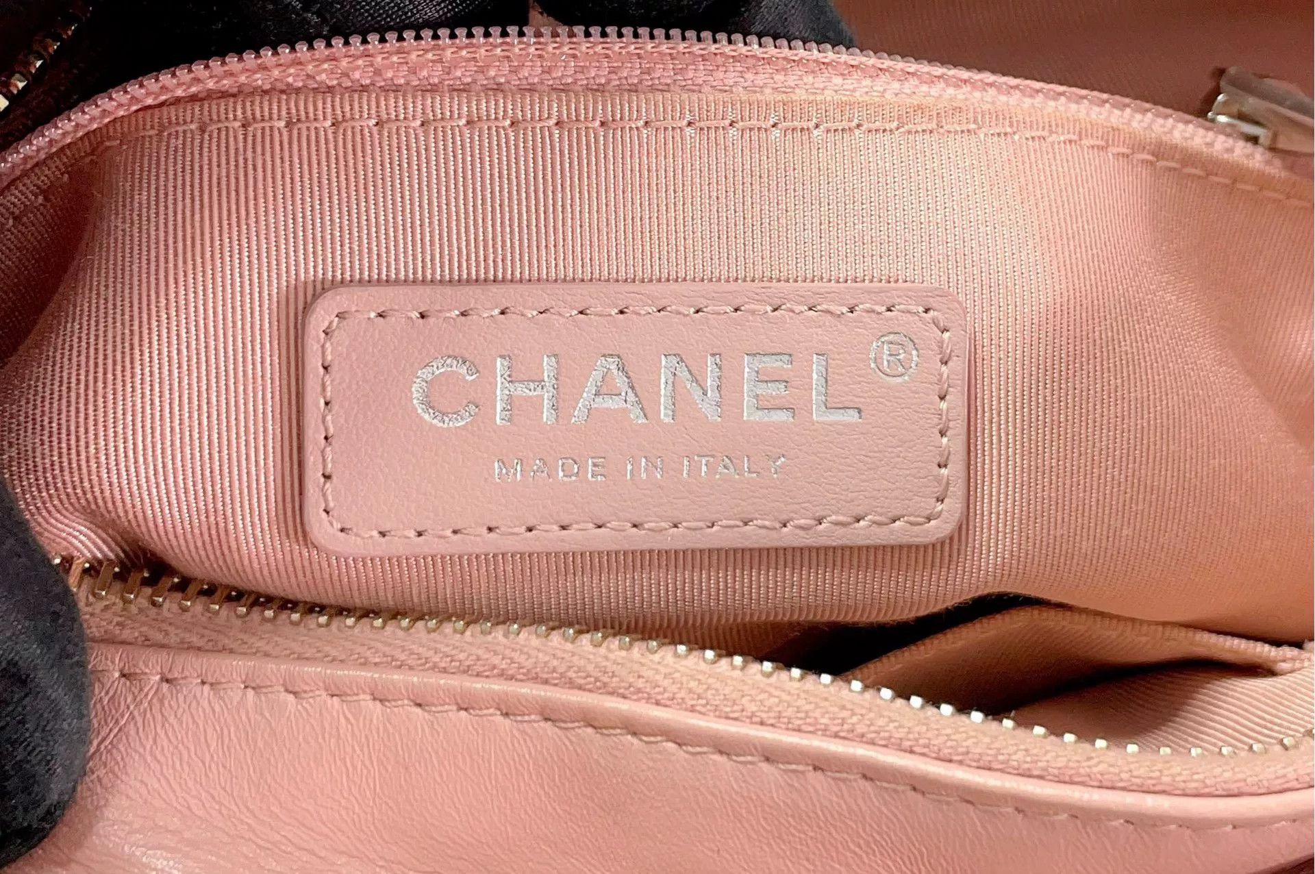 Chanel Pre-loved Bag Very good condition Size ONE SIZE - 8 Thumbnail