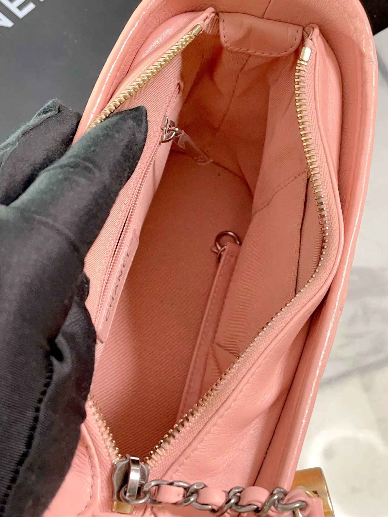 Chanel Pre-loved Bag Very good condition Size ONE SIZE - 9 Thumbnail