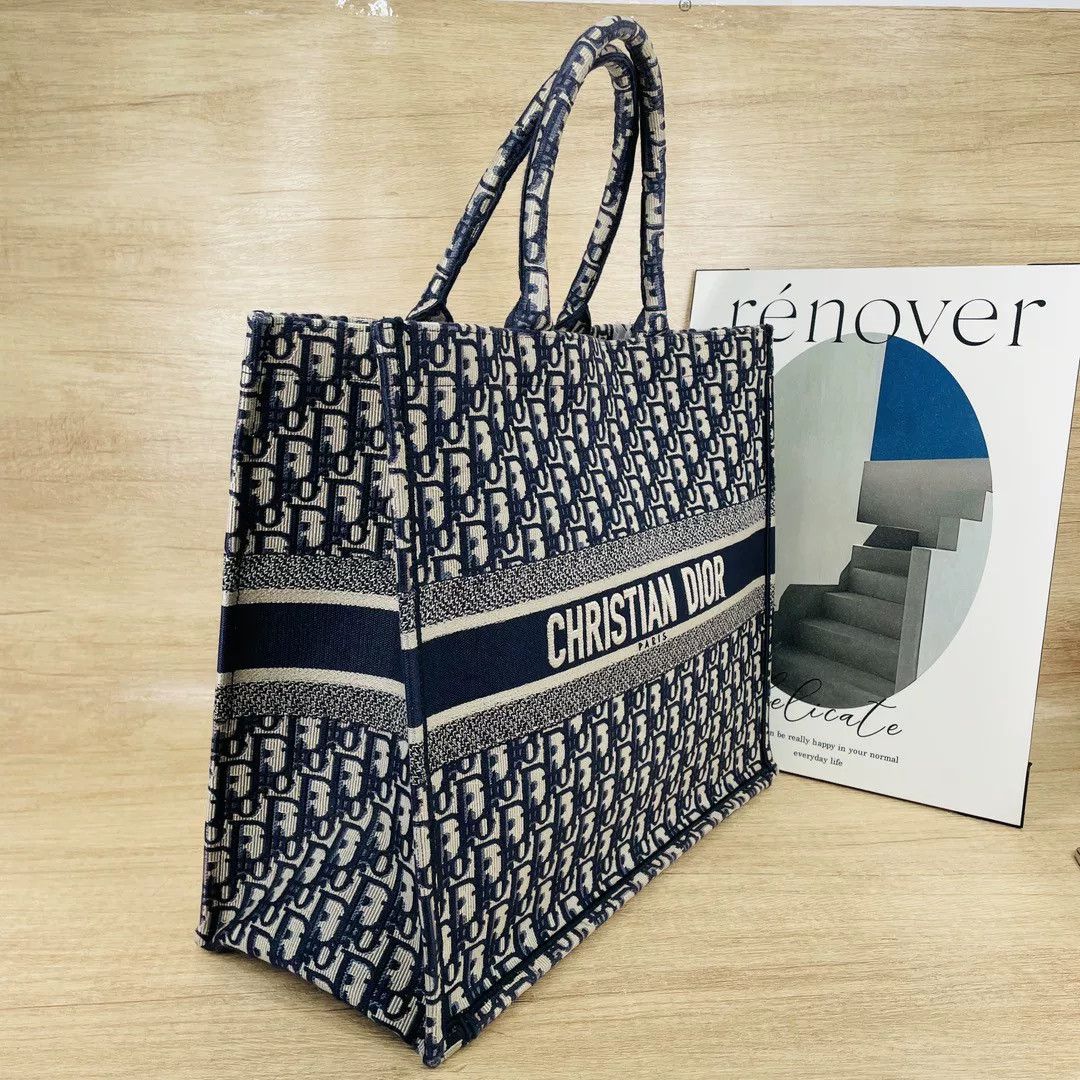 Dior Pre-loved Bag Very good condition Size ONE SIZE - 3 Thumbnail