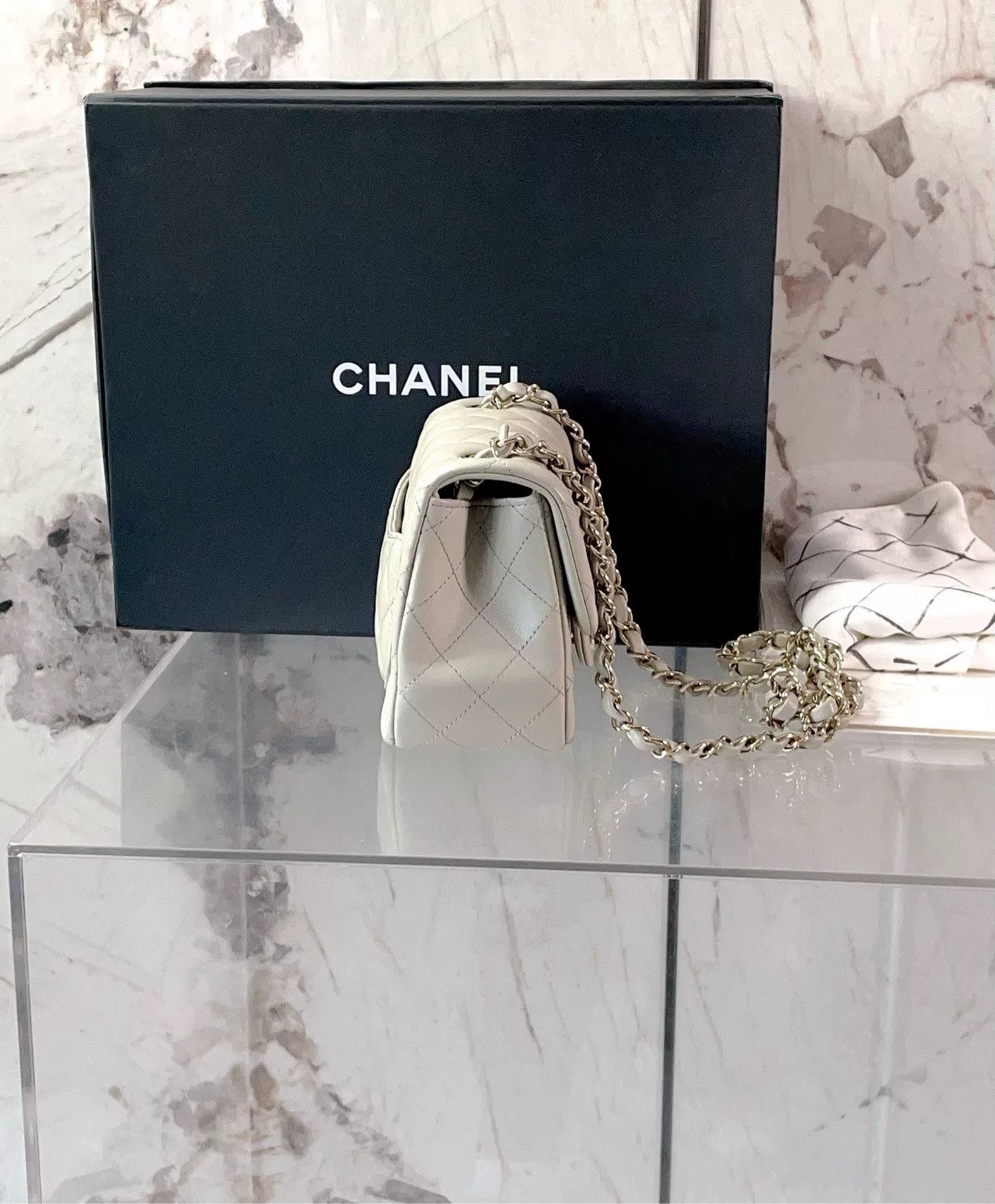 Chanel Pre-loved Bag Very good condition Size ONE SIZE - 3 Thumbnail