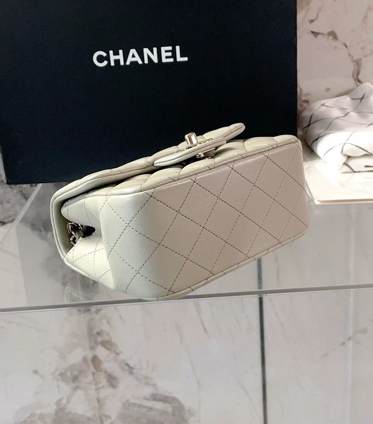 Chanel Pre-loved Bag Very good condition Size ONE SIZE - 5 Thumbnail