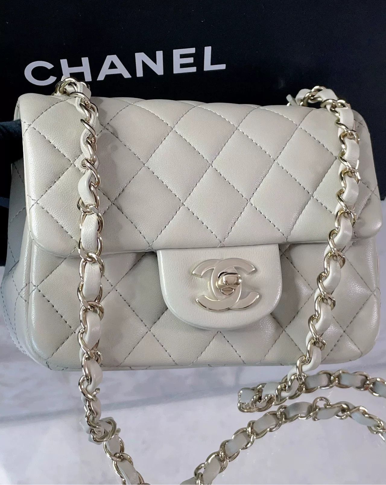 Chanel Pre-loved Bag Very good condition Size ONE SIZE - 7 Thumbnail