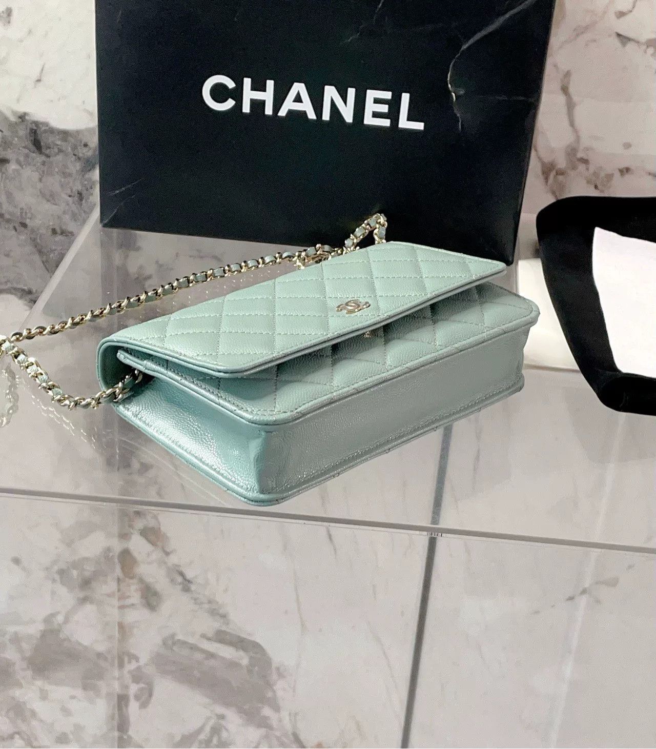 Chanel Pre-loved Bag Very good condition Size ONE SIZE - 6 Thumbnail