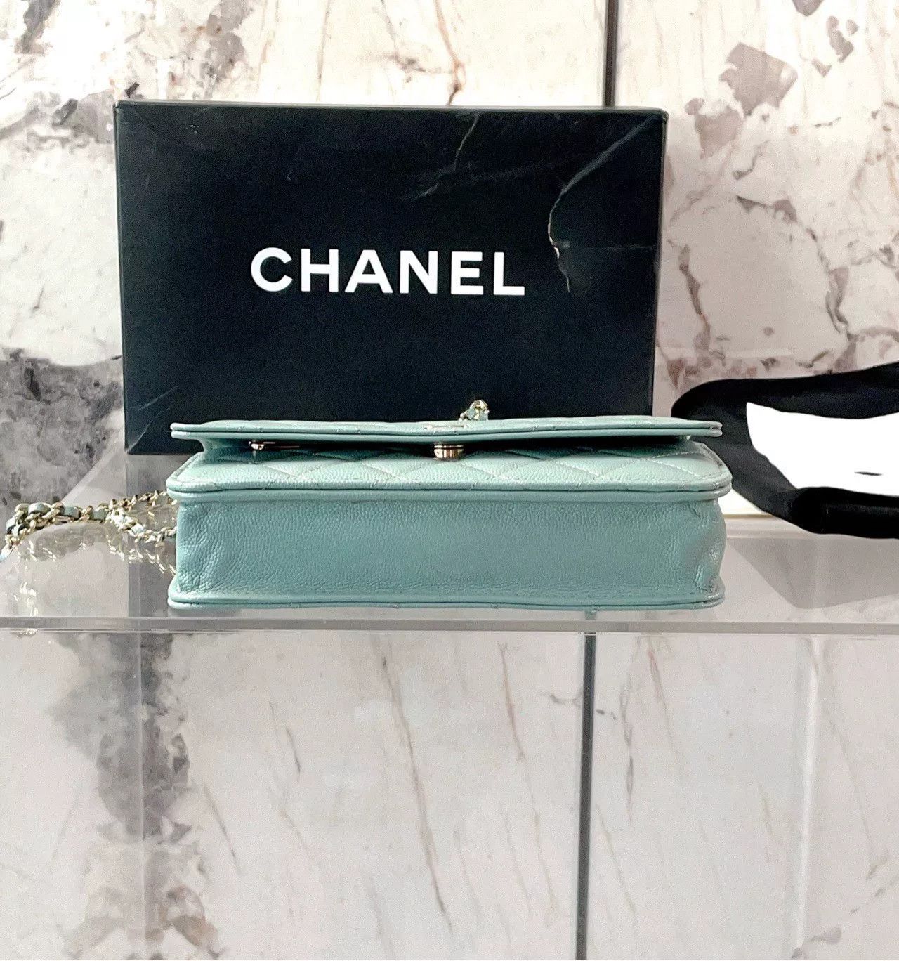 Chanel Pre-loved Bag Very good condition Size ONE SIZE - 5 Thumbnail