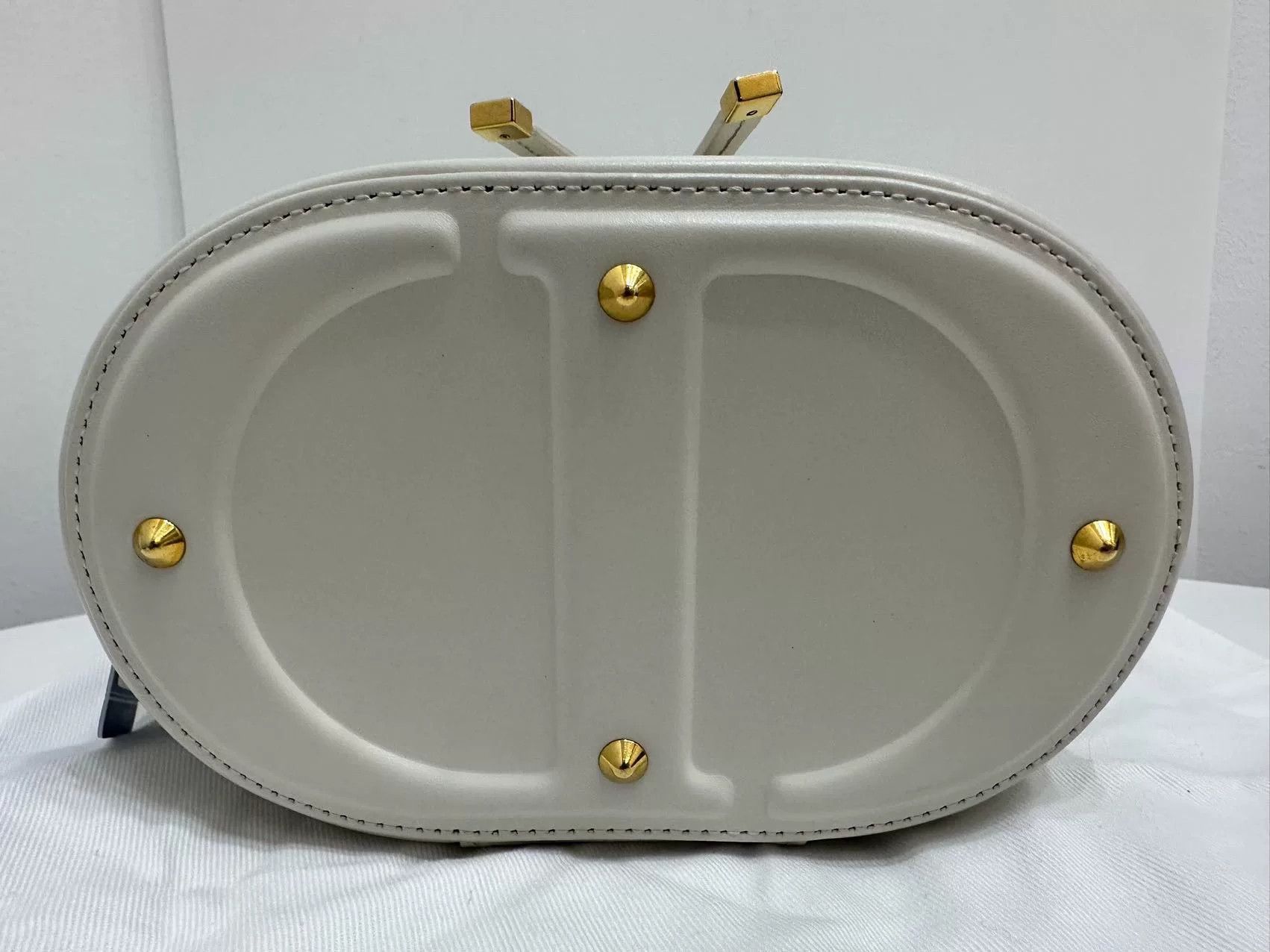 Dior Pre-loved Bag Very good condition Size ONE SIZE - 5 Thumbnail