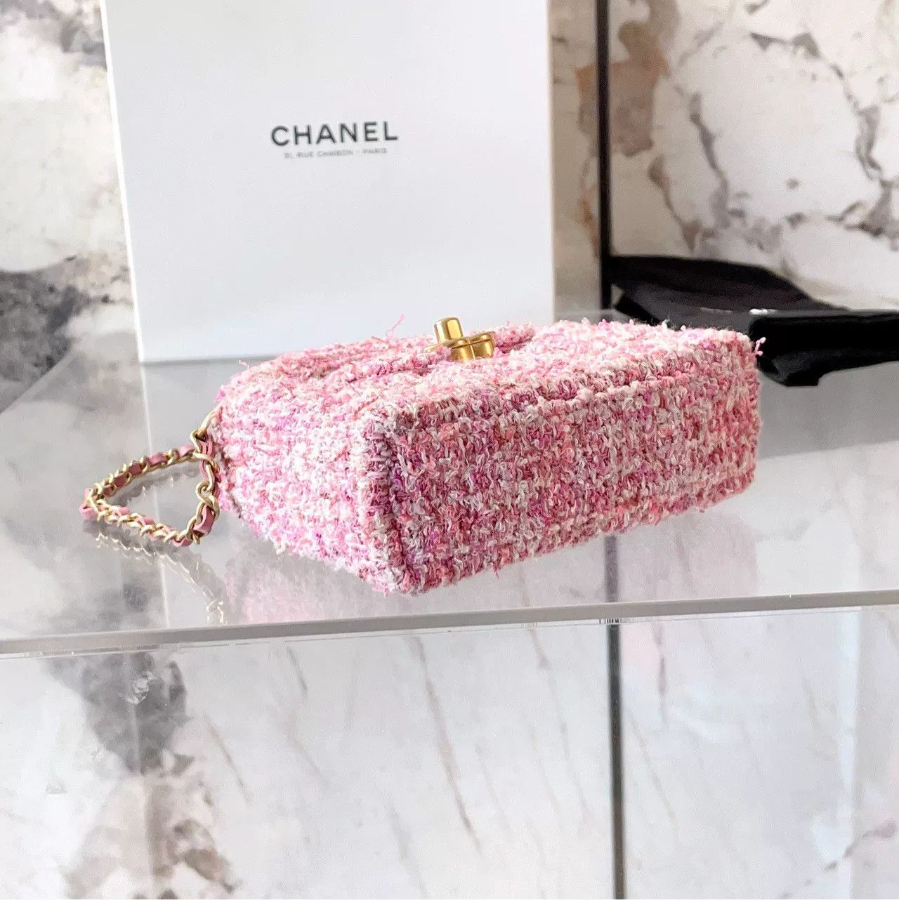 Chanel Pre-loved Bag Very good condition Size ONE SIZE - 5 Thumbnail