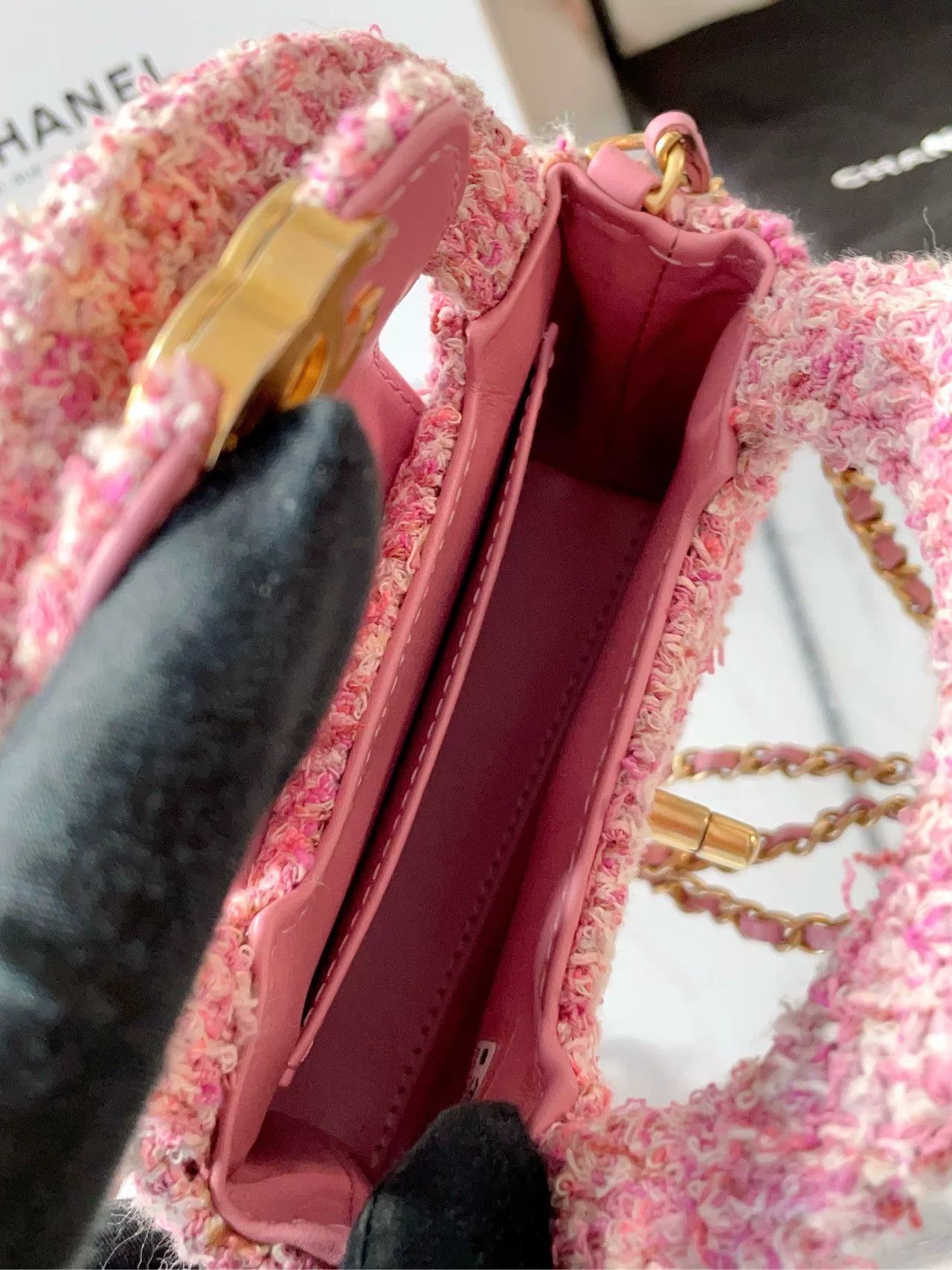 Chanel Pre-loved Bag Very good condition Size ONE SIZE - 9 Thumbnail