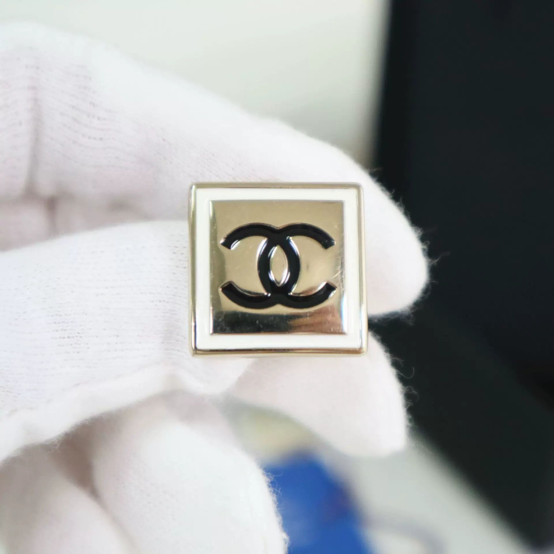 Chanel Pre-loved Bag Very good condition Size ONE SIZE - 4 Thumbnail