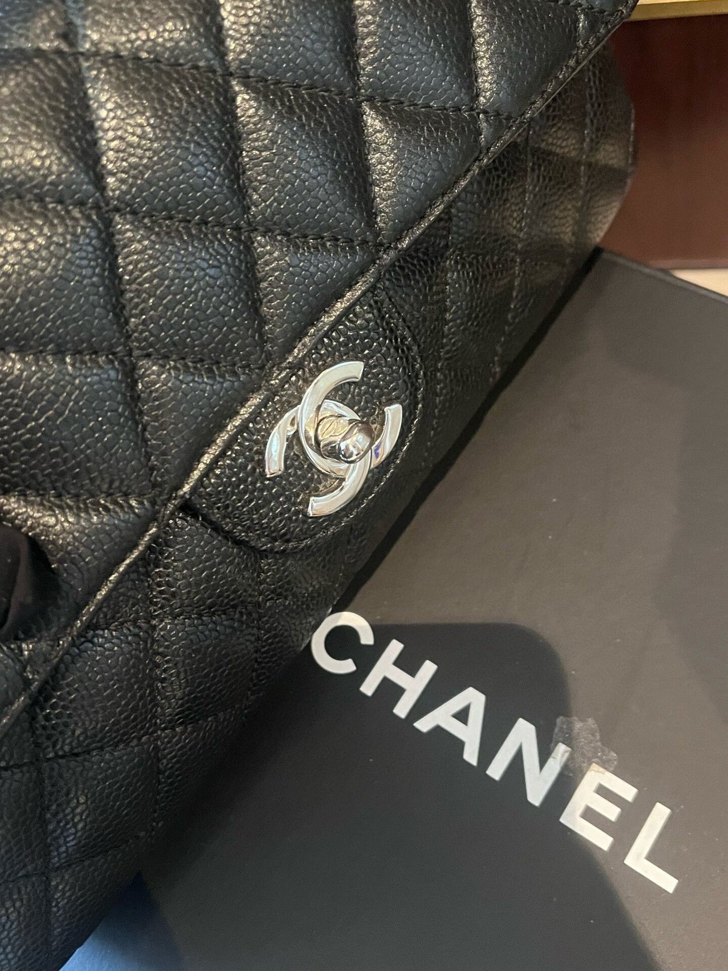 Chanel Pre-loved Bag Very good condition Size ONE SIZE - 4 Thumbnail