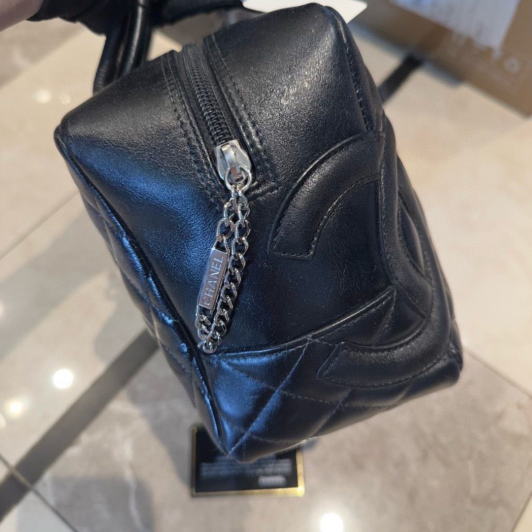Chanel Pre-loved Bag Very good condition Size ONE SIZE - 3 Thumbnail