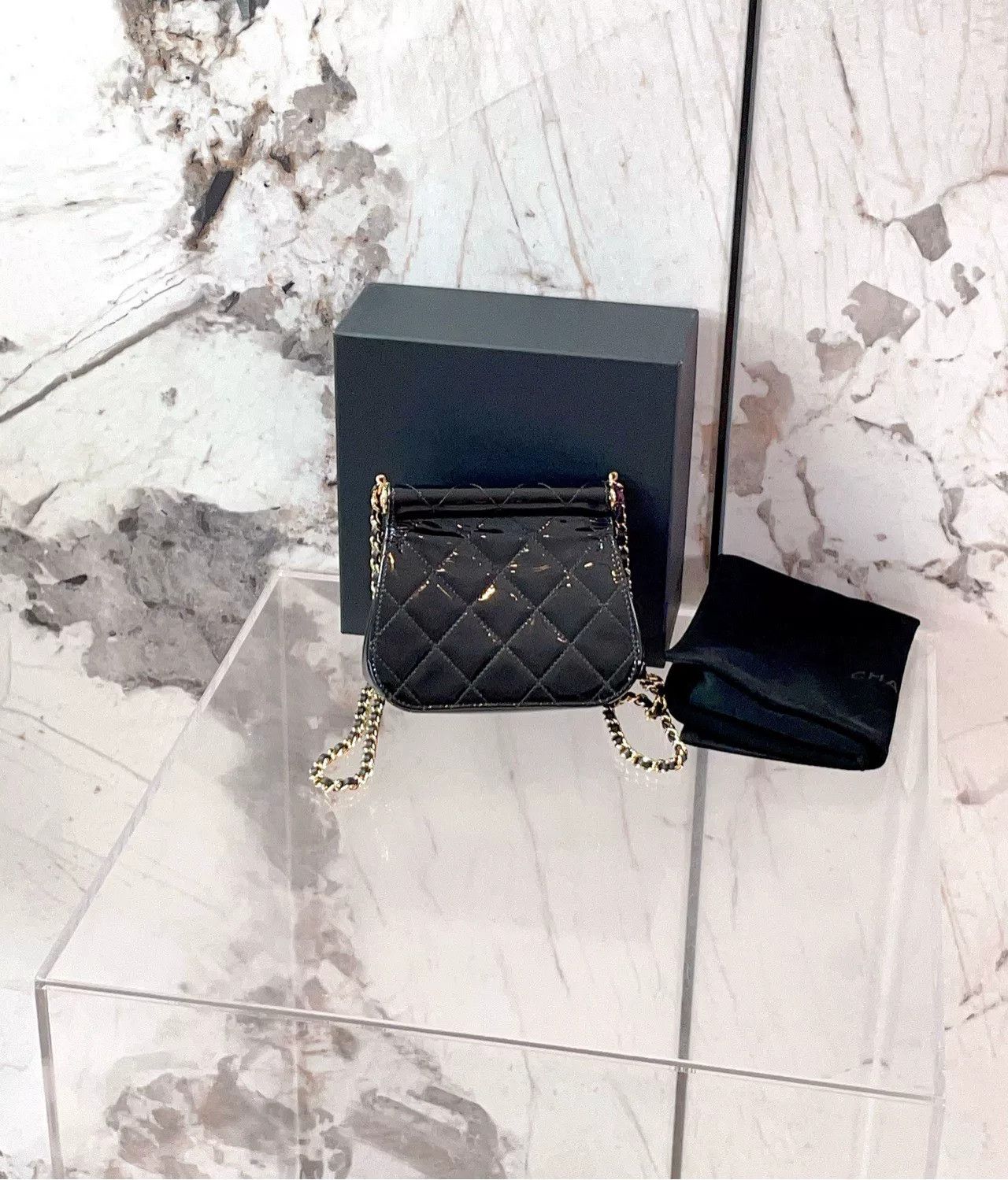 Chanel Pre-loved Bag Very good condition Size ONE SIZE - 2 Thumbnail