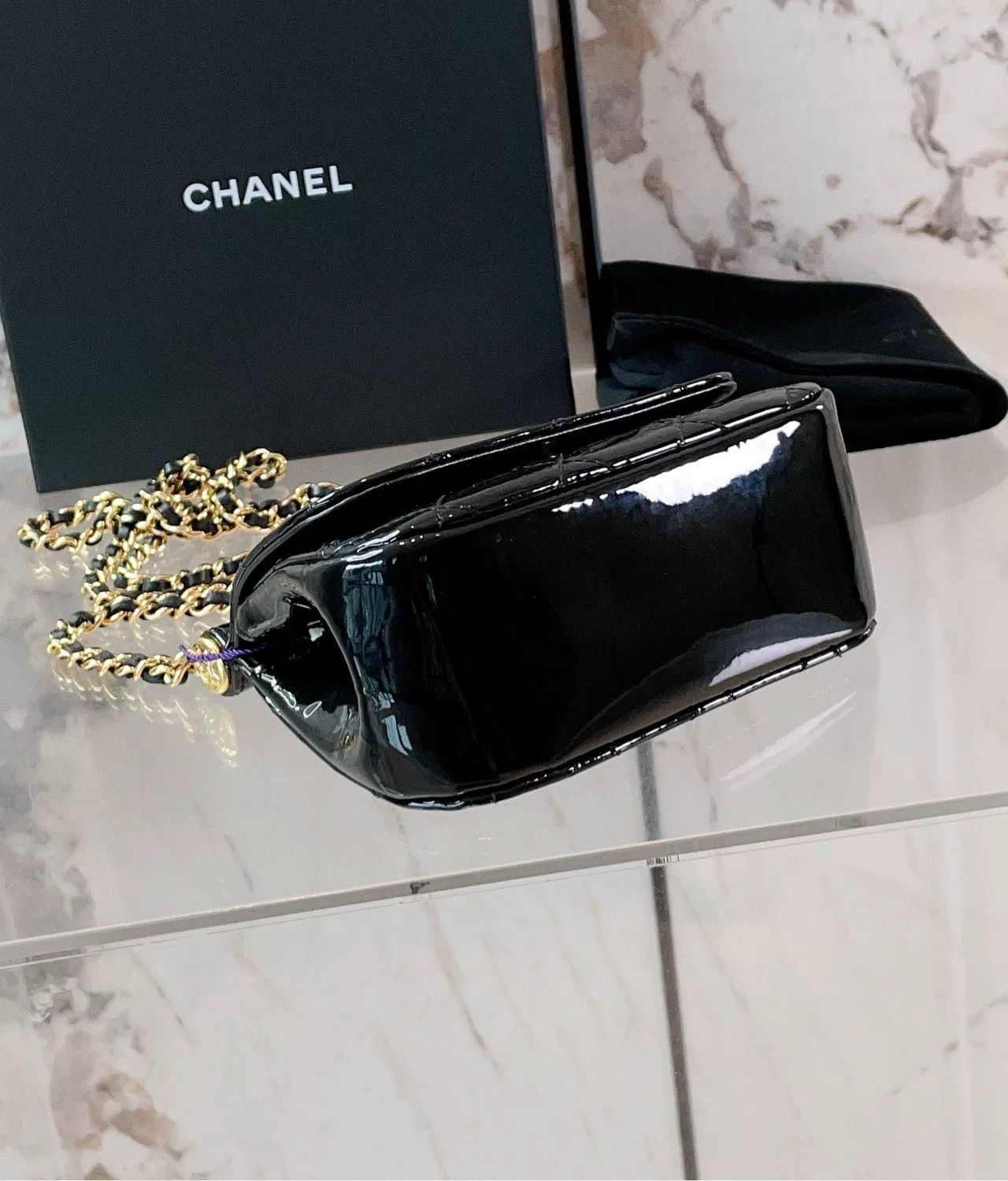Chanel Pre-loved Bag Very good condition Size ONE SIZE - 5 Thumbnail
