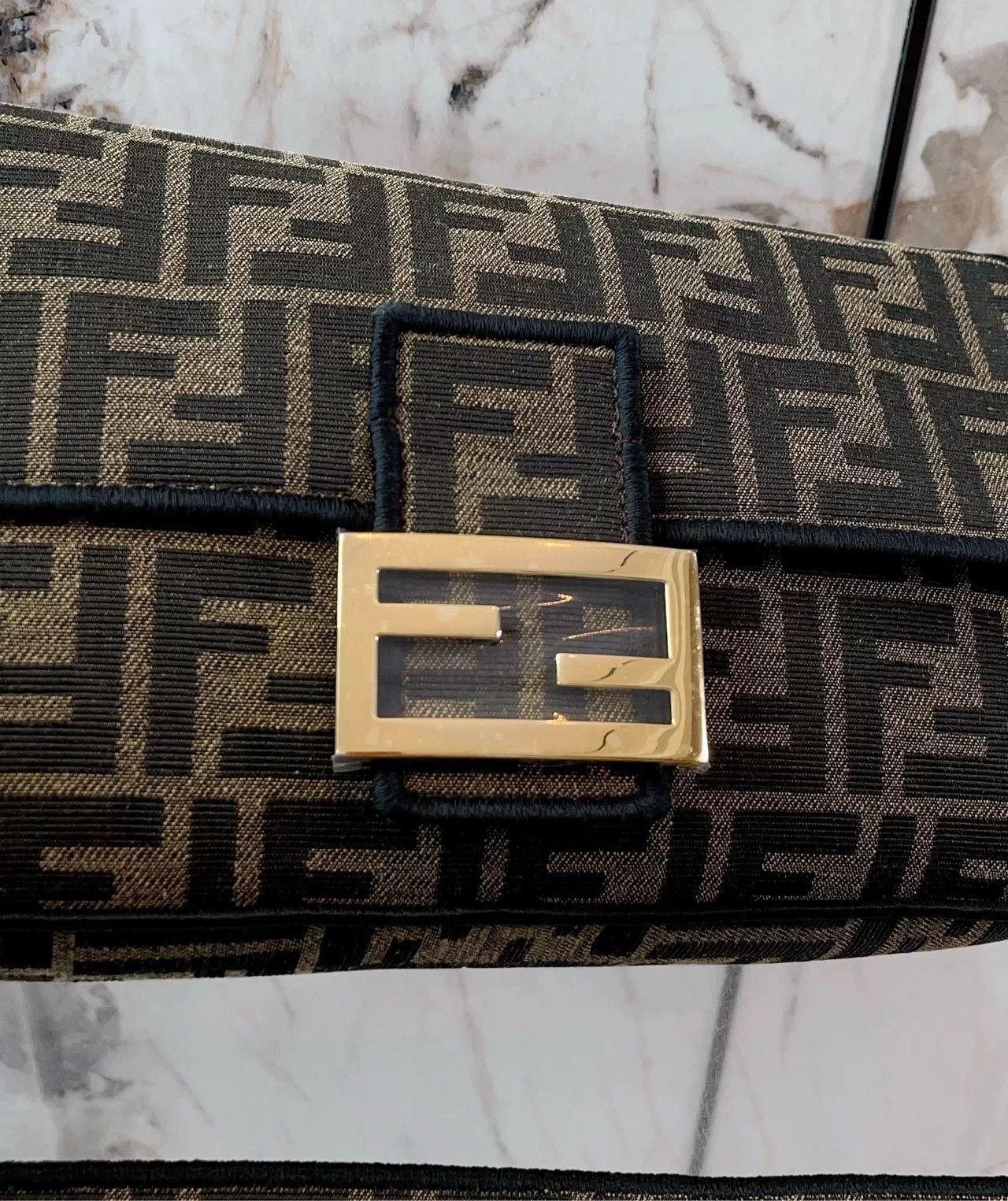 Fendi Pre-loved Bag Very good condition Size ONE SIZE - 7 Thumbnail