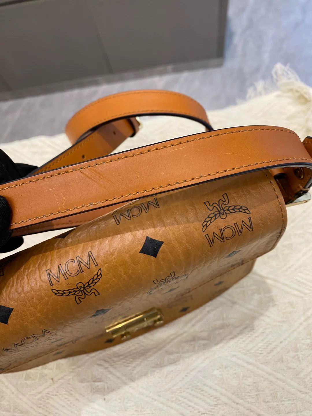 MCM Pre-loved Bag Very good condition Size ONE SIZE - 5 Thumbnail