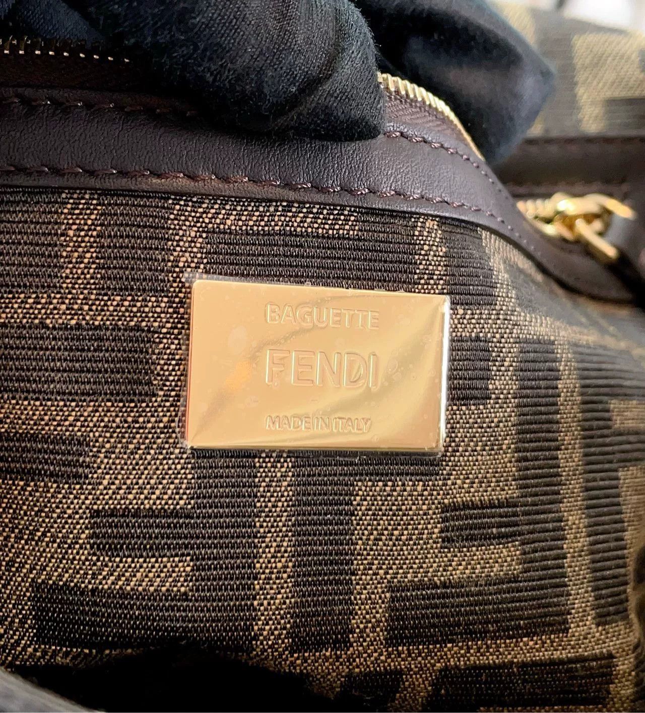 Fendi Pre-loved Bag Very good condition Size ONE SIZE - 8 Thumbnail