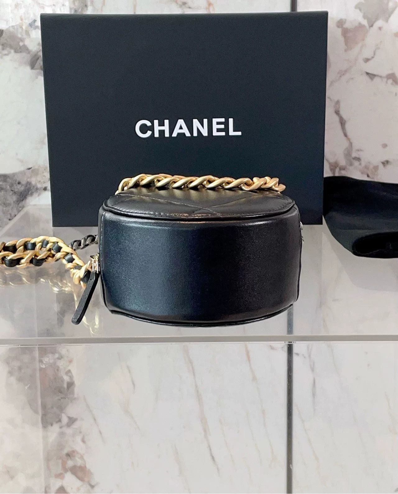 Chanel Pre-loved Bag Very good condition Size ONE SIZE - 4 Thumbnail